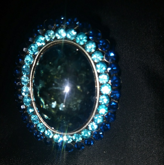 Dazzling Blue Glass Rhinestone Stretch Ring - Picture 1 of 7